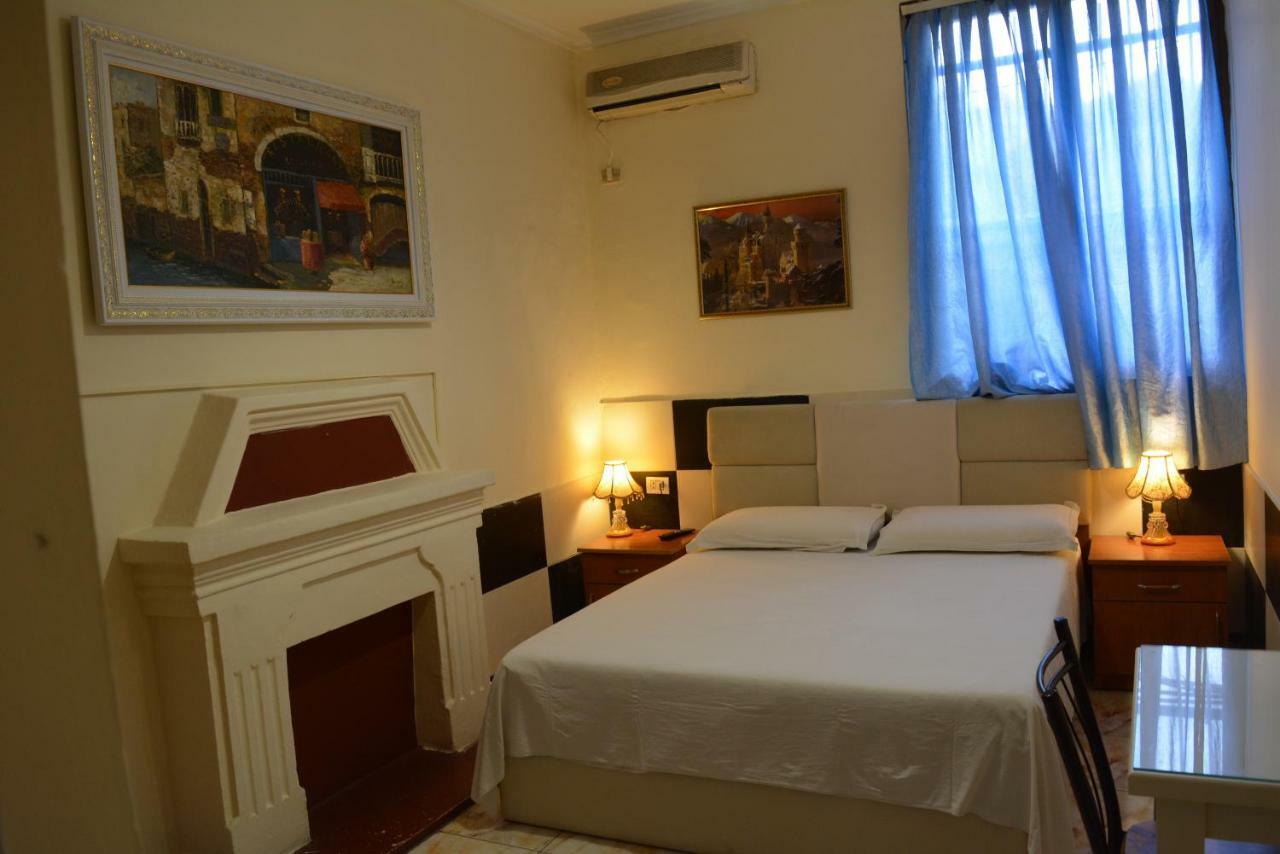Hotel Republika Tirana Exterior foto